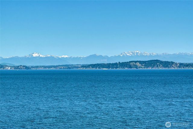 6029 Atlas Place SW, Seattle, WA 98136