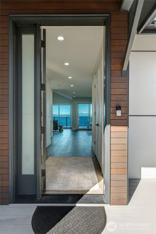 6029 Atlas Place SW, Seattle, WA 98136