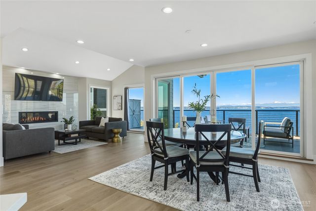 6029 Atlas Place SW, Seattle, WA 98136