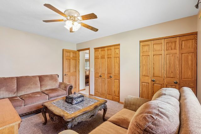 308 S Knollwood Drive, Schaumburg, IL 60193