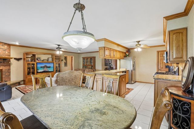 308 S Knollwood Drive, Schaumburg, IL 60193
