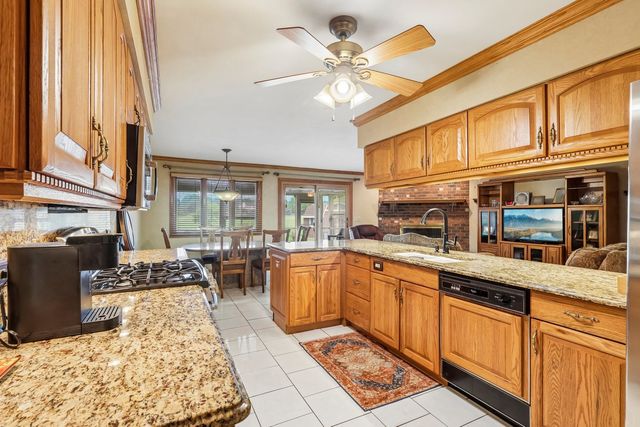 308 S Knollwood Drive, Schaumburg, IL 60193