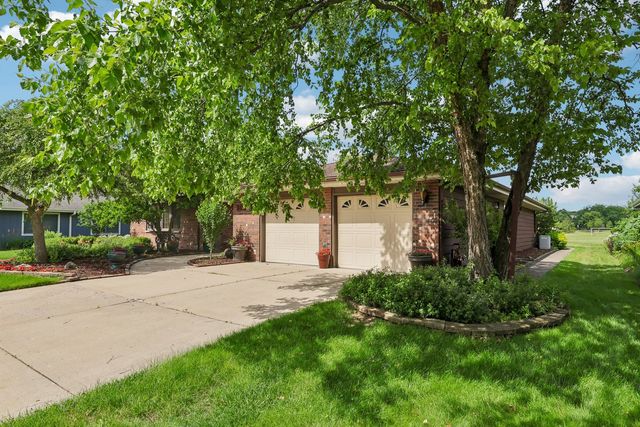 308 S Knollwood Drive, Schaumburg, IL 60193
