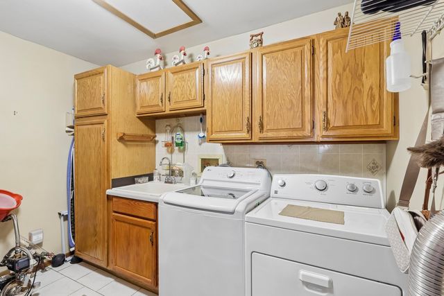 308 S Knollwood Drive, Schaumburg, IL 60193