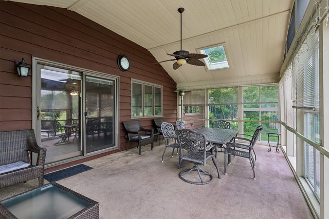 308 S Knollwood Drive, Schaumburg, IL 60193