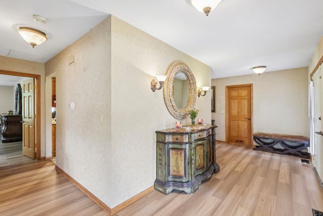 308 S Knollwood Drive, Schaumburg, IL 60193