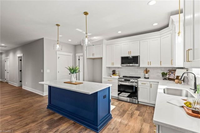 4608 Cedar Farm Lane, Pfafftown, NC 27040