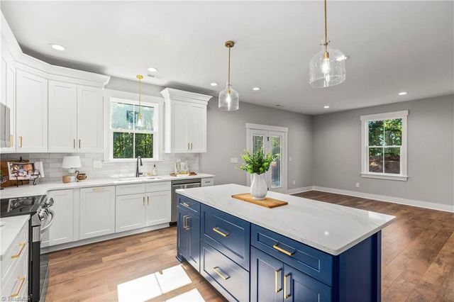 4608 Cedar Farm Lane, Pfafftown, NC 27040