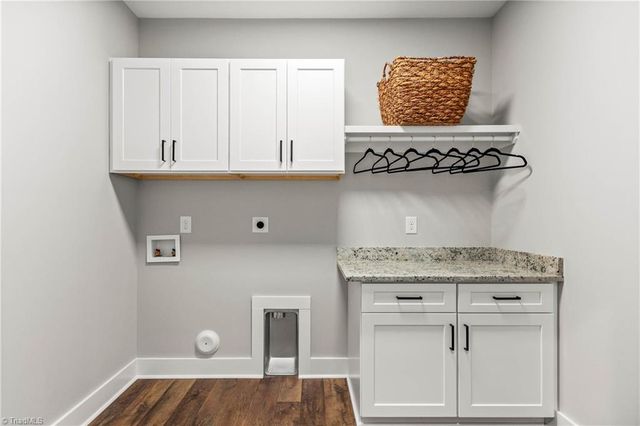 4608 Cedar Farm Lane, Pfafftown, NC 27040