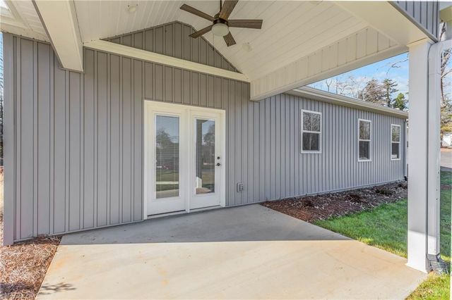 4608 Cedar Farm Lane, Pfafftown, NC 27040