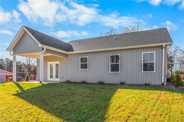 4608 Cedar Farm Lane, Pfafftown, NC 27040