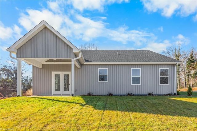 4608 Cedar Farm Lane, Pfafftown, NC 27040