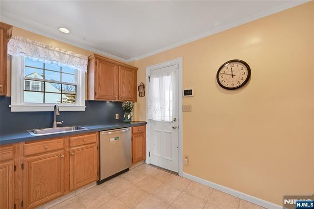 133 Willow Avenue, Hackensack, NJ 07601