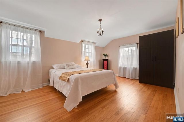 133 Willow Avenue, Hackensack, NJ 07601