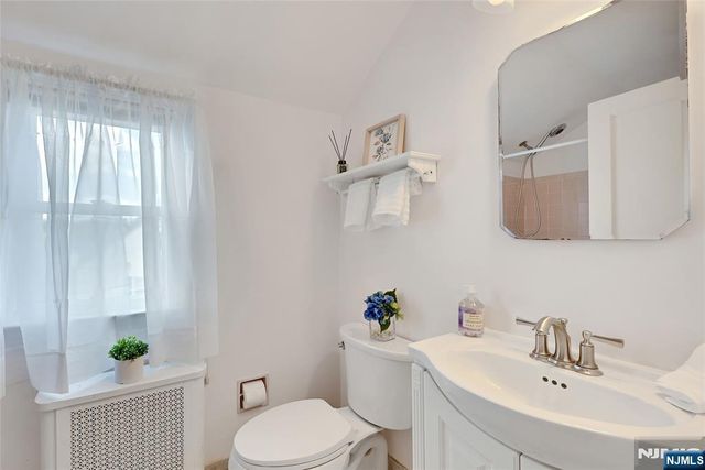 133 Willow Avenue, Hackensack, NJ 07601