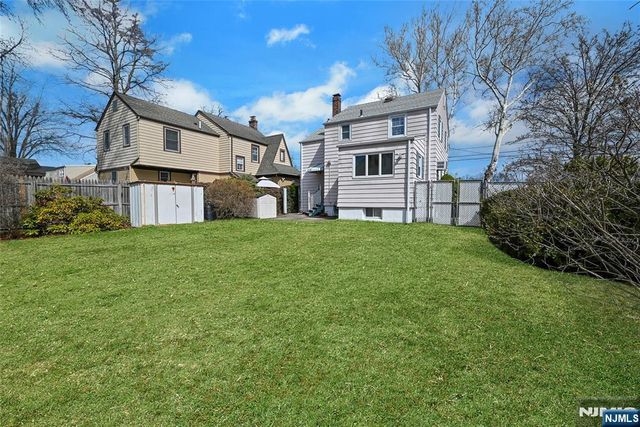 133 Willow Avenue, Hackensack, NJ 07601