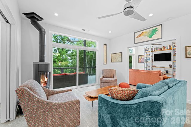 337 Leatherbreeches Drive, Tuckasegee, NC 28783