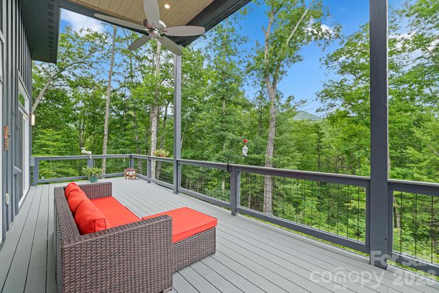 337 Leatherbreeches Drive, Tuckasegee, NC 28783