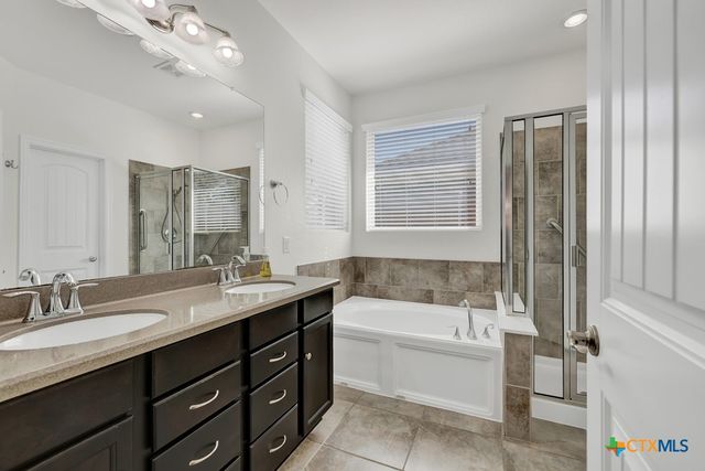 1176 Legacy Drive, New Braunfels, TX 78130