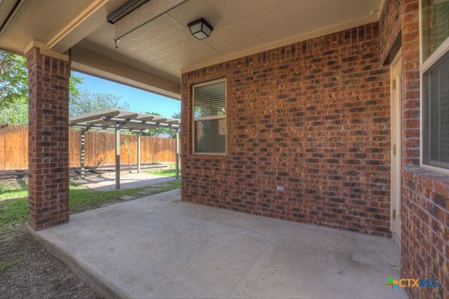 1176 Legacy Drive, New Braunfels, TX 78130