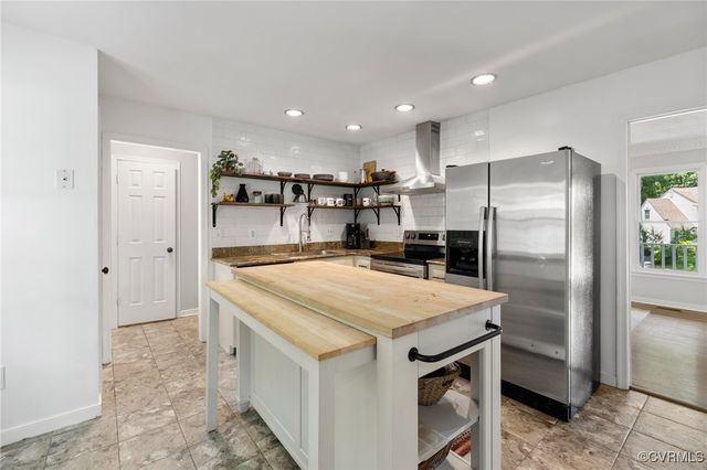 13630 Winning Colors Ln, Midlothian, VA 23112