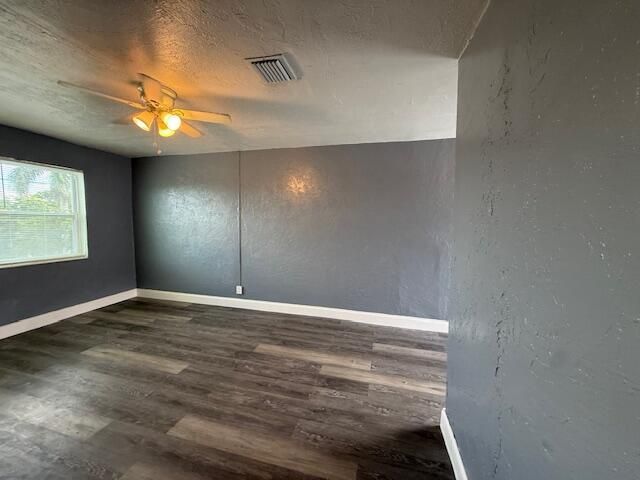 1913 Division Avenue 202, West Palm Beach, FL 33407