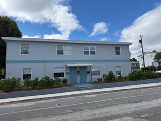 1913 Division Avenue 202, West Palm Beach, FL 33407