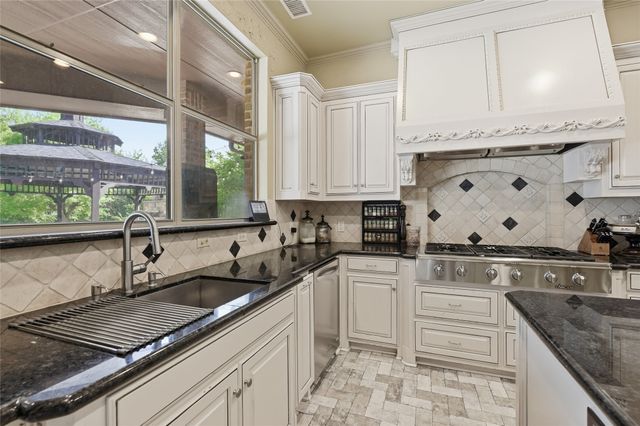 180 Horseshoe Bend, Fairview, TX 75069