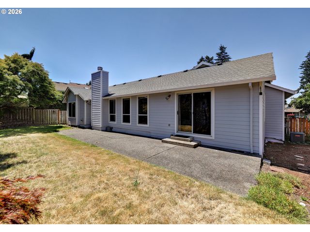 254 Sw NANCY Cir, Gresham, OR 97030