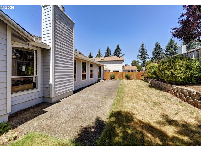 254 Sw NANCY Cir, Gresham, OR 97030