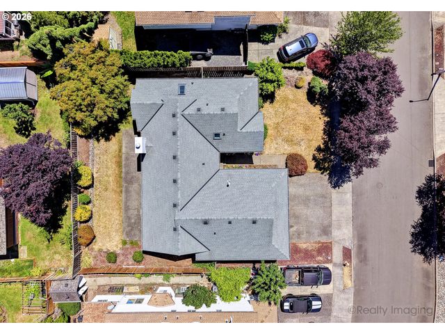 254 Sw NANCY Cir, Gresham, OR 97030