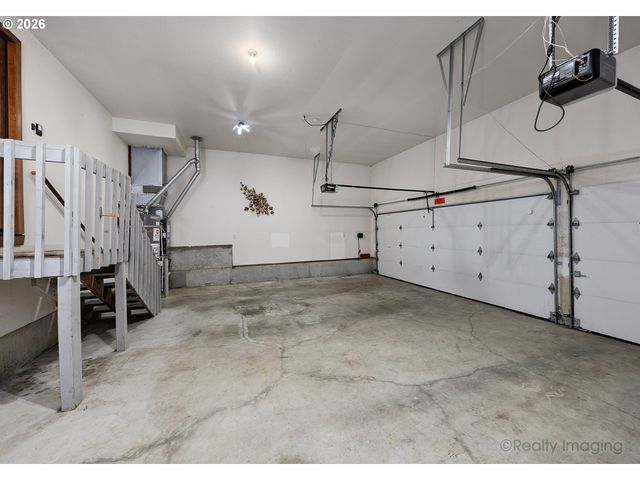 254 Sw NANCY Cir, Gresham, OR 97030