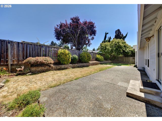 254 Sw NANCY Cir, Gresham, OR 97030