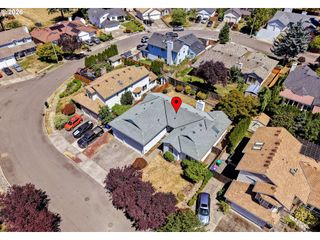 254 Sw NANCY Cir, Gresham, OR 97030