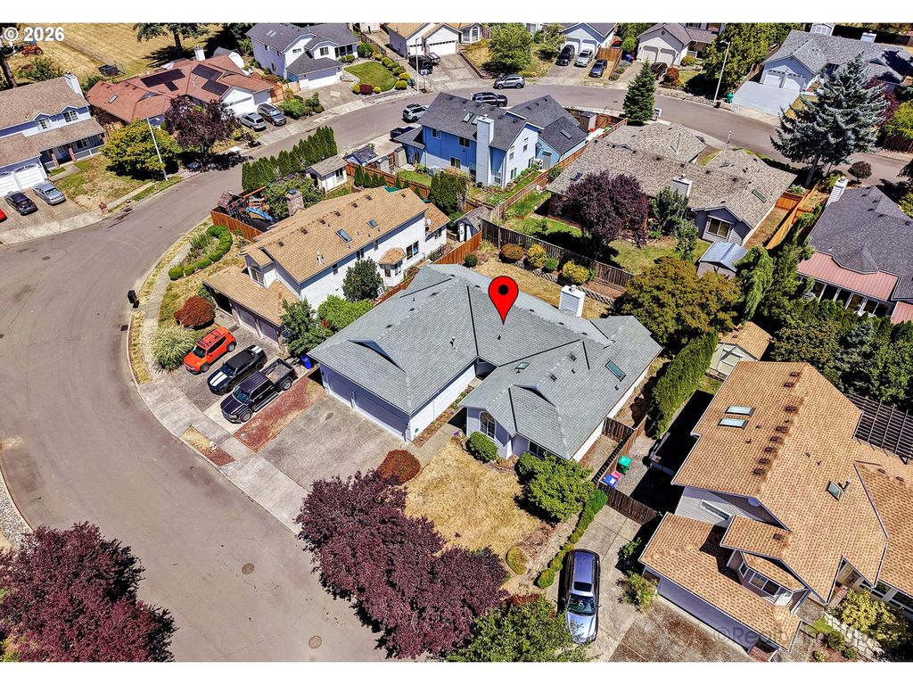 254 Sw NANCY Cir, Gresham, OR 97030