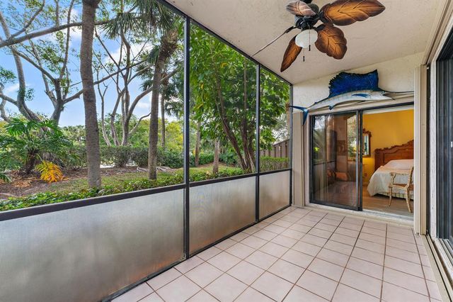 1143 Duncan Circle Unit 101, Palm Beach Gardens, FL 33418