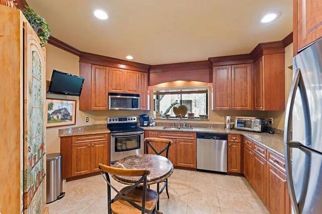 1143 Duncan Circle Unit 101, Palm Beach Gardens, FL 33418