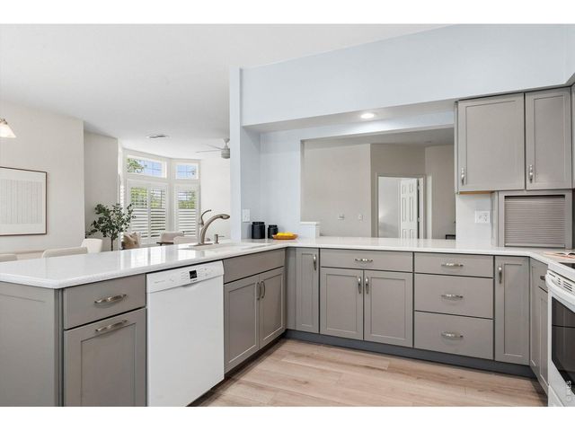 2897 W Riverwalk Cir 107, Littleton, CO 80123