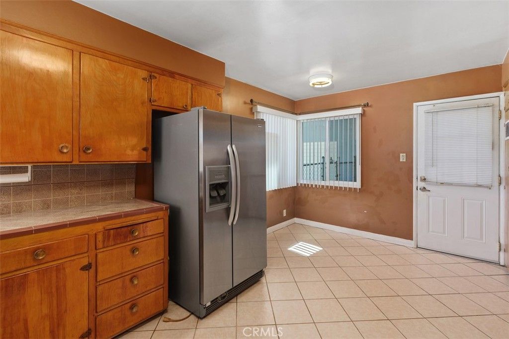 Image 17 of property listing at 417 E Cornell, Rialto, CA 92376