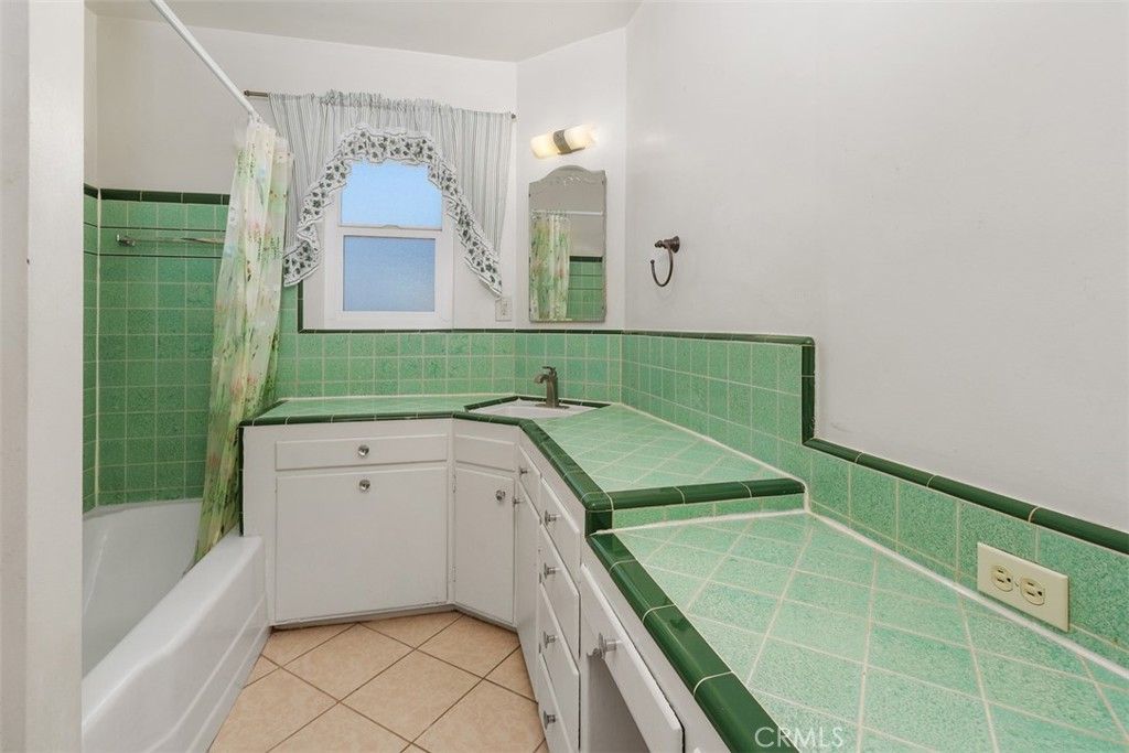 Image 30 of property listing at 417 E Cornell, Rialto, CA 92376