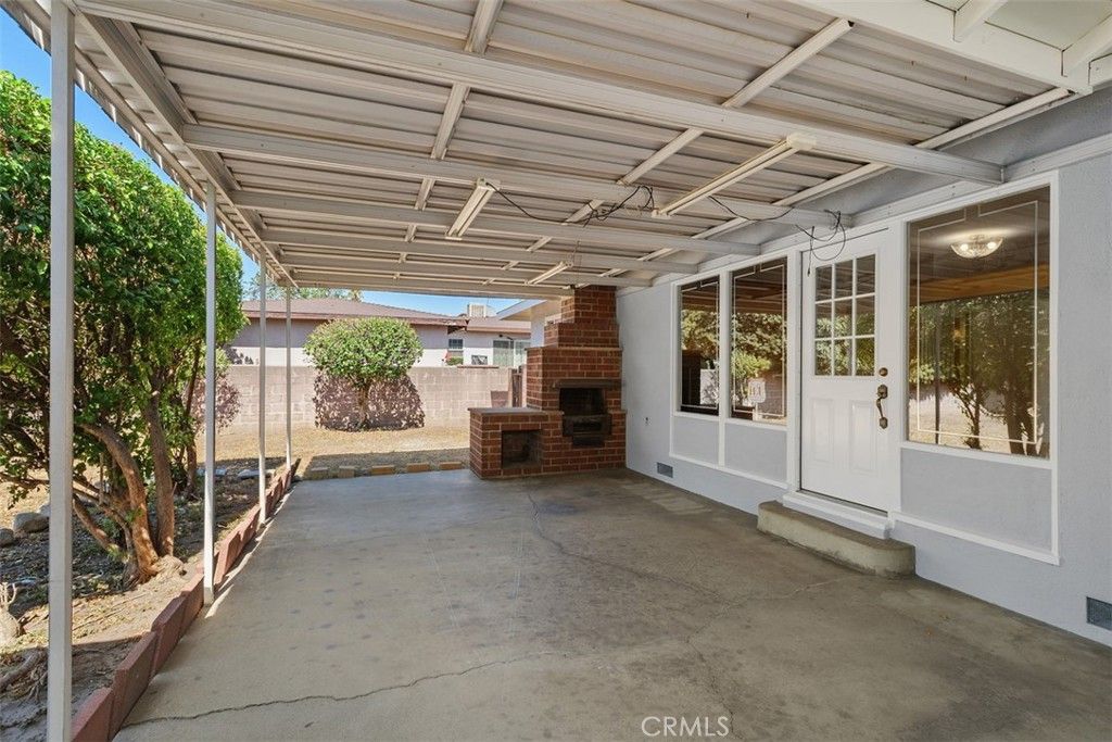 Image 31 of property listing at 417 E Cornell, Rialto, CA 92376