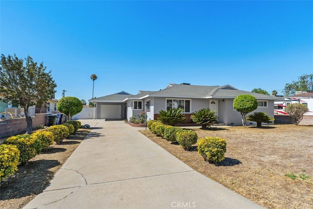 Image 5 of property listing at 417 E Cornell, Rialto, CA 92376