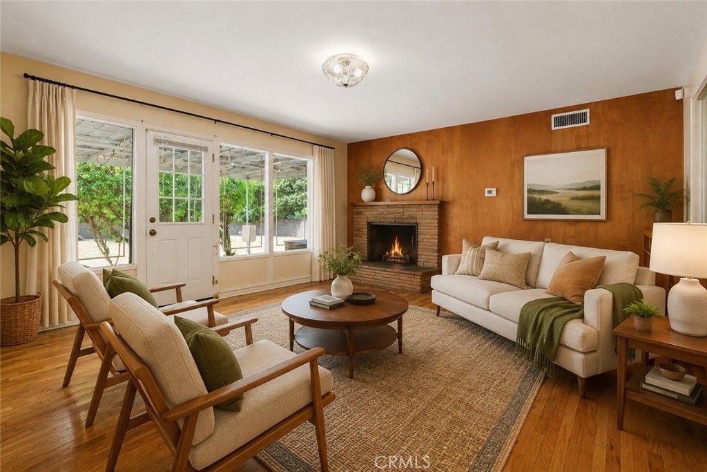 Image 7 of property listing at 417 E Cornell, Rialto, CA 92376
