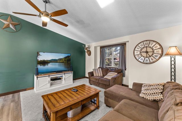 905 Bellaire Boulevard NW, Isanti, MN 55040