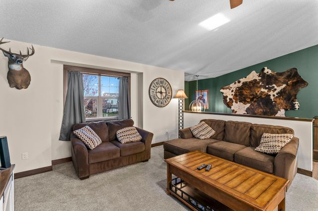 905 Bellaire Boulevard NW, Isanti, MN 55040