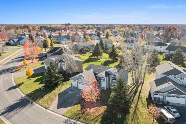 905 Bellaire Boulevard NW, Isanti, MN 55040