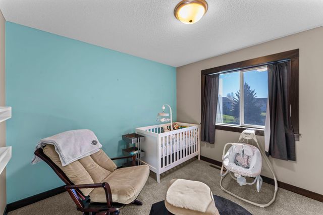 905 Bellaire Boulevard NW, Isanti, MN 55040