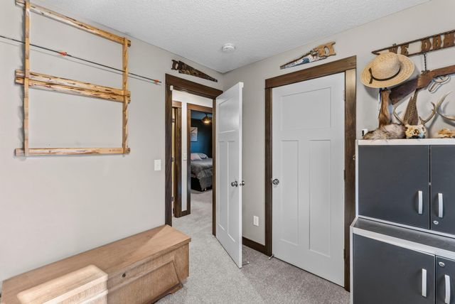 905 Bellaire Boulevard NW, Isanti, MN 55040