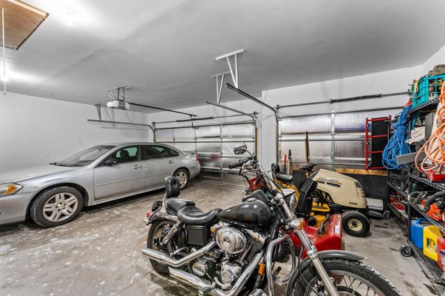 905 Bellaire Boulevard NW, Isanti, MN 55040