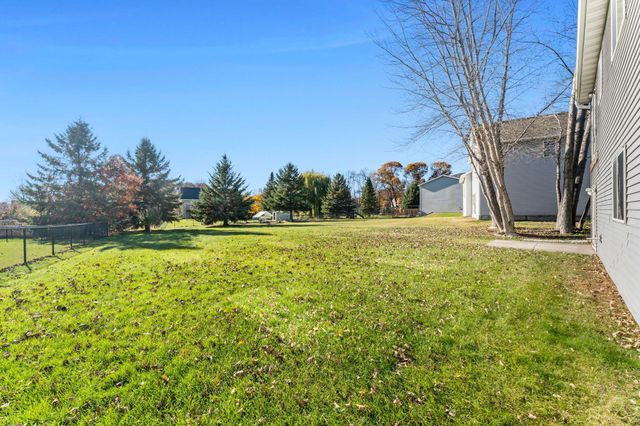 905 Bellaire Boulevard NW, Isanti, MN 55040